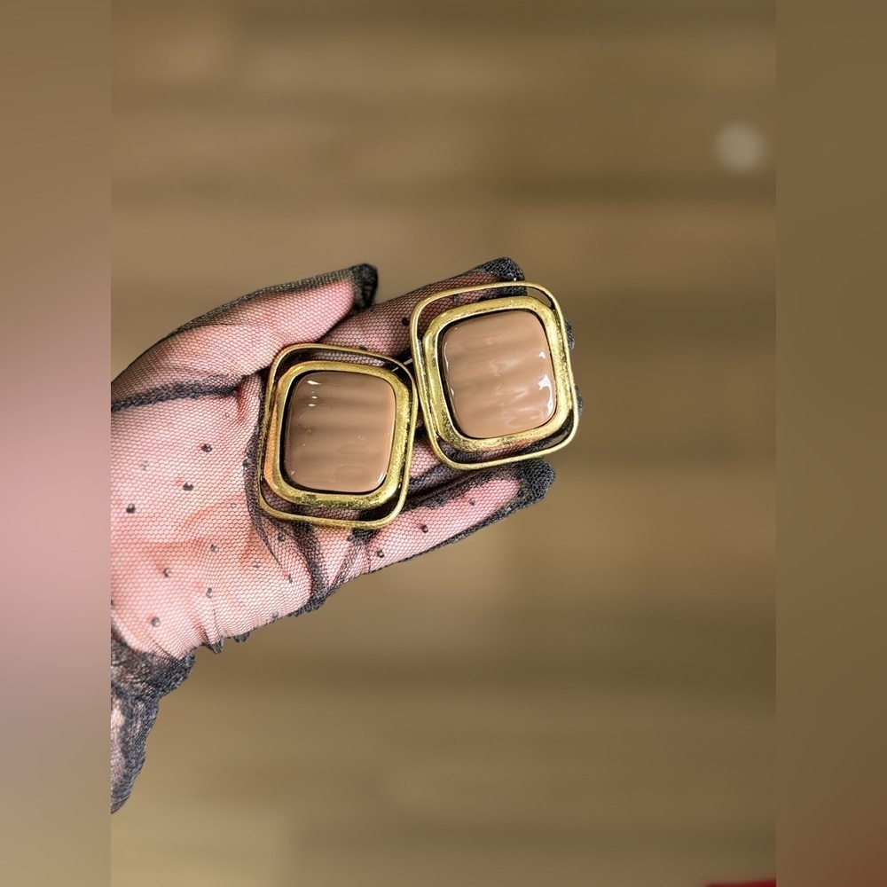 ✨ Bold Square Statement Earrings – Gold & Brown Retro Style - Picture 7 of 11